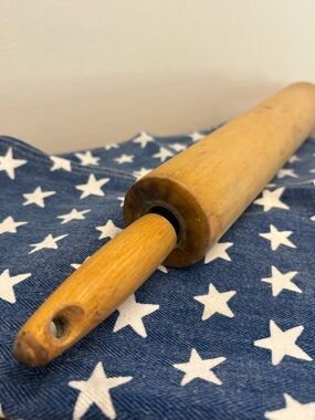 Vintage Wooden Rolling Pin, 17 inches